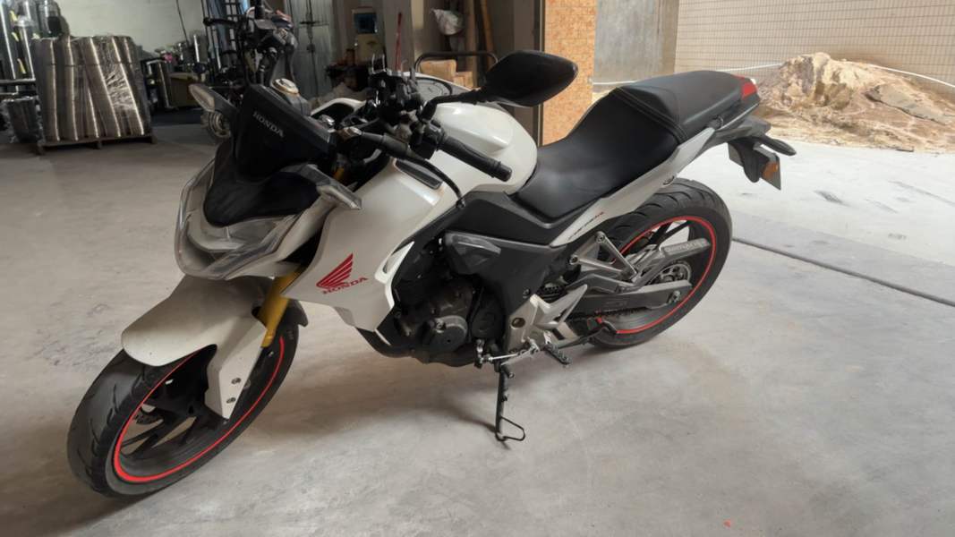 二手五羊本田CB190R 暴锋眼