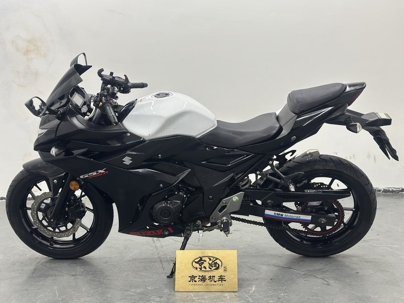二手豪爵铃木GSX250R