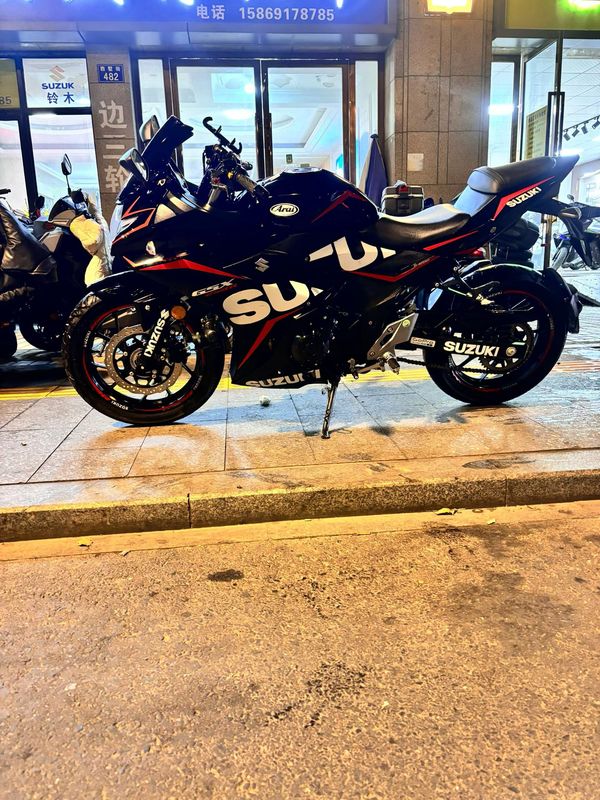 二手豪爵铃木GSX250R