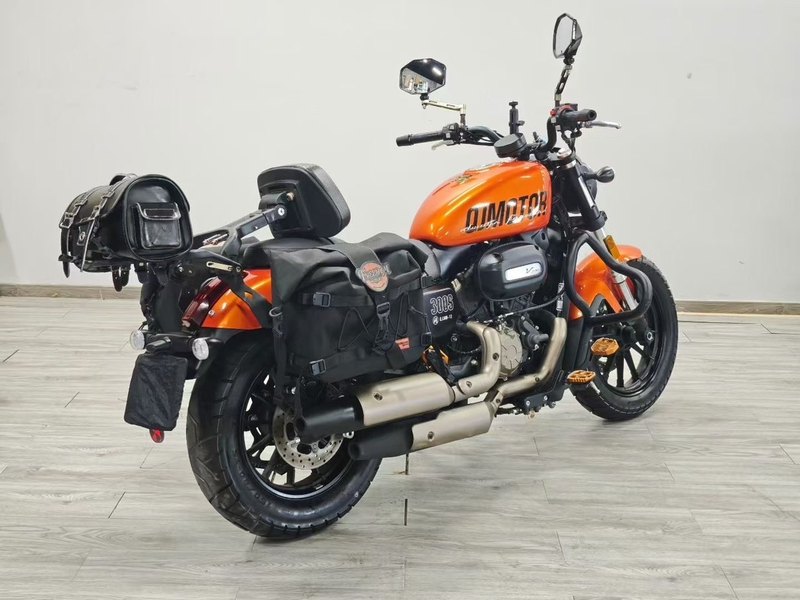 二手QJMOTOR闪300