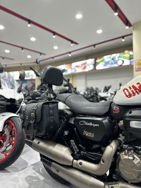 二手QJMOTOR闪300