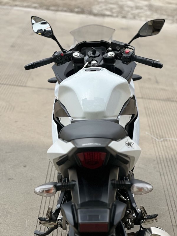 二手豪爵铃木GSX250R