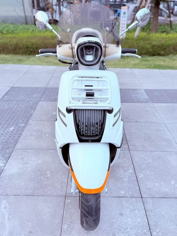 二手南方梦拉丽莎 飞戈