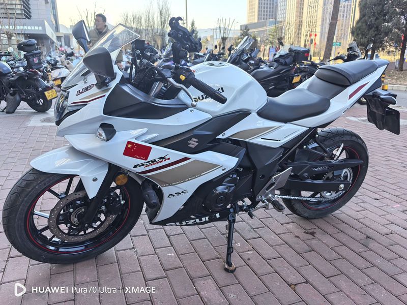 二手豪爵铃木GSX250R