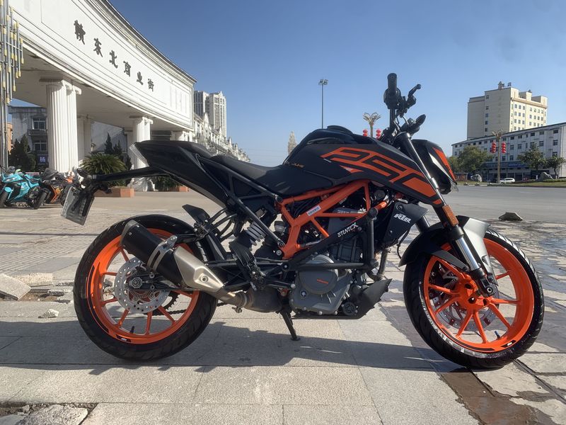 二手KTMR2R250 Duke