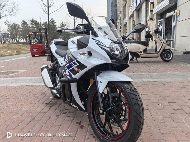 二手豪爵铃木GSX250R