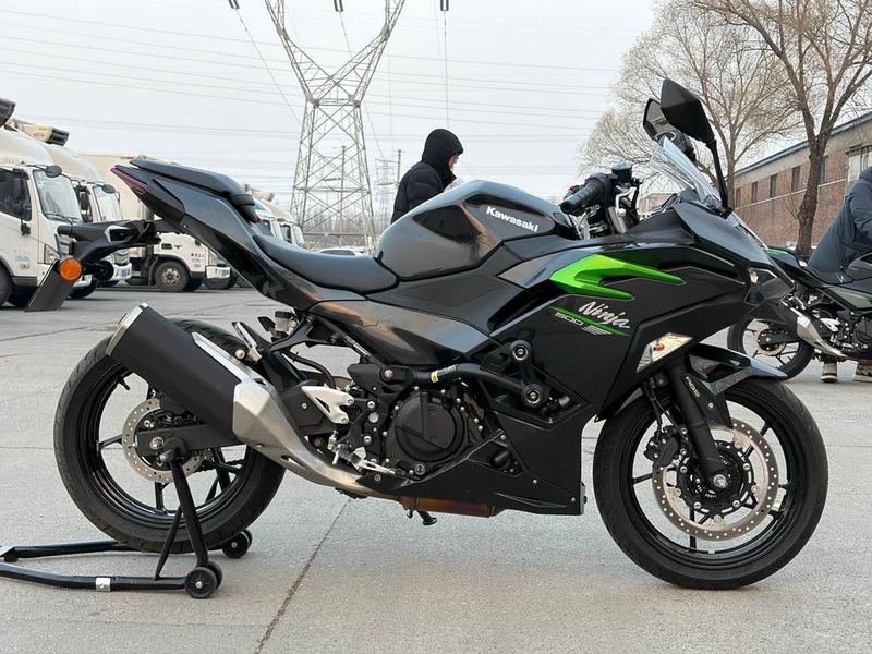二手川崎Ninja 500