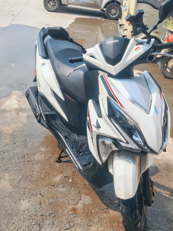 二手新大洲本田裂行 RX125Fi