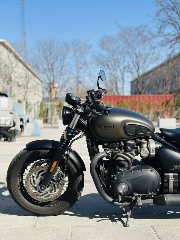 二手凯旋Bonneville Bobber