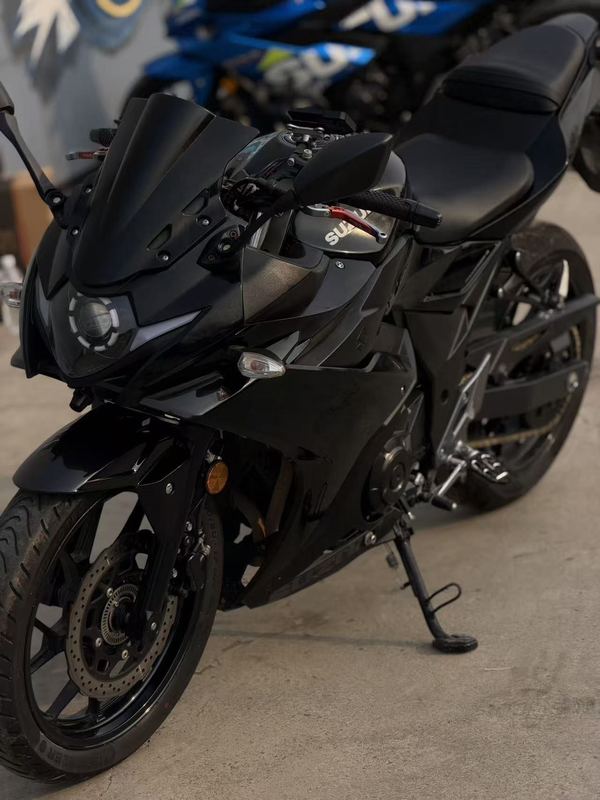 二手豪爵铃木GSX250R