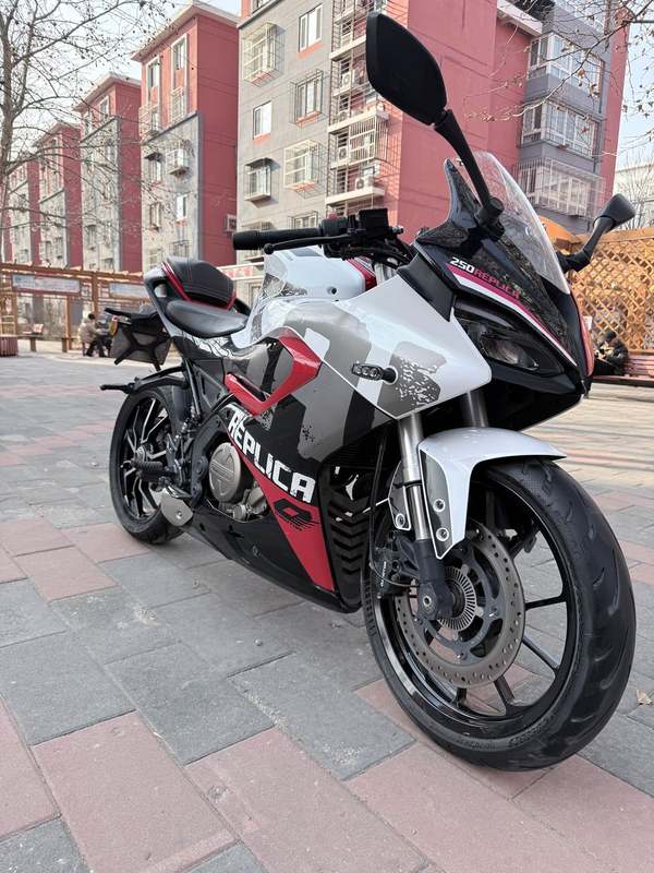 二手QJMOTOR赛250