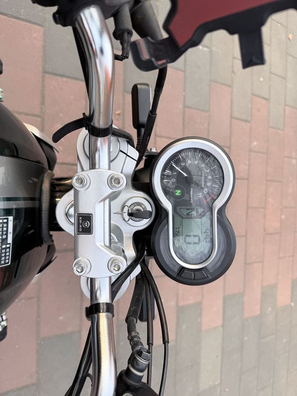 二手五羊本田鸷道 CB190SS