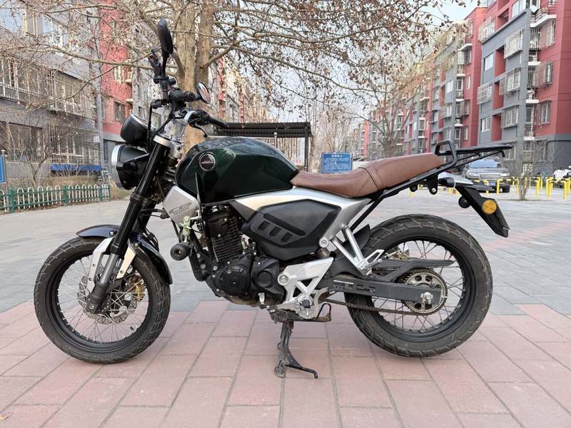 二手五羊本田鸷道 CB190SS