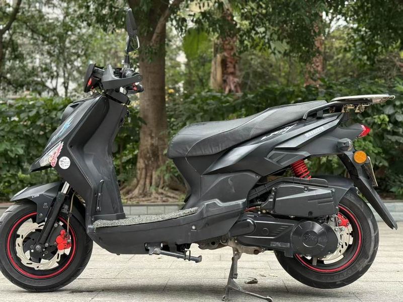 二手三阳小钢侠 CROX