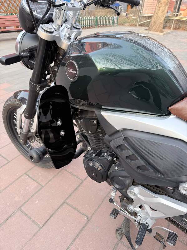 二手五羊本田鸷道 CB190SS