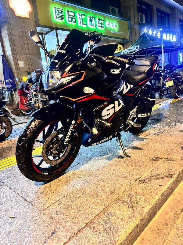 二手豪爵铃木GSX250R