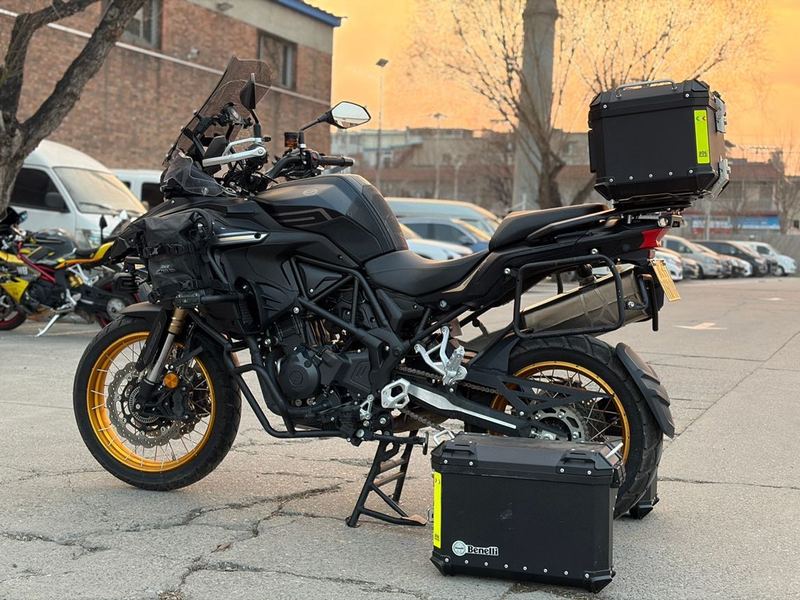 二手贝纳利TRK552