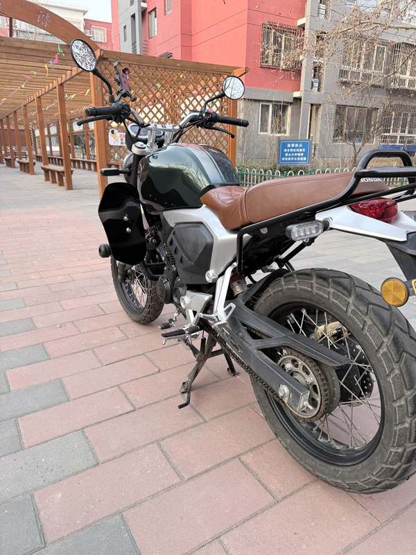 二手五羊本田鸷道 CB190SS