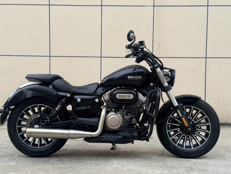 二手奔达Rock300 灰石