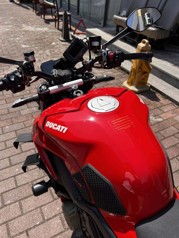 二手杜卡迪Street Fighter V4