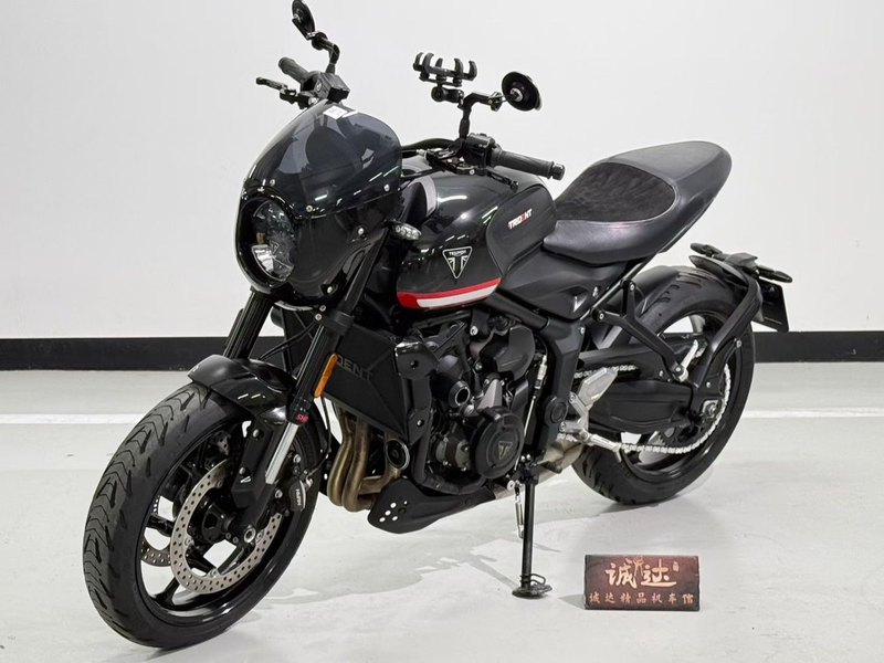 二手凯旋Trident 660