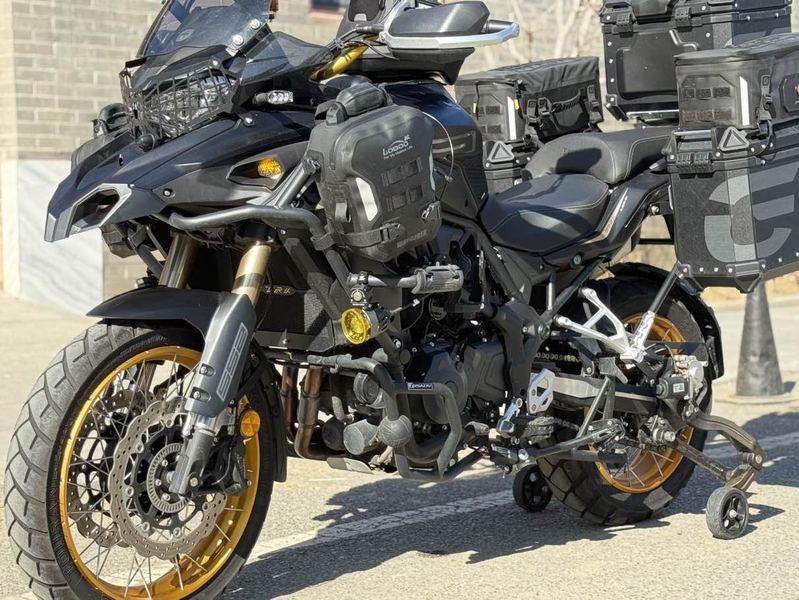 二手贝纳利TRK552