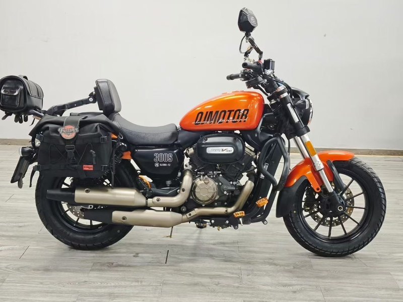 二手QJMOTOR闪300