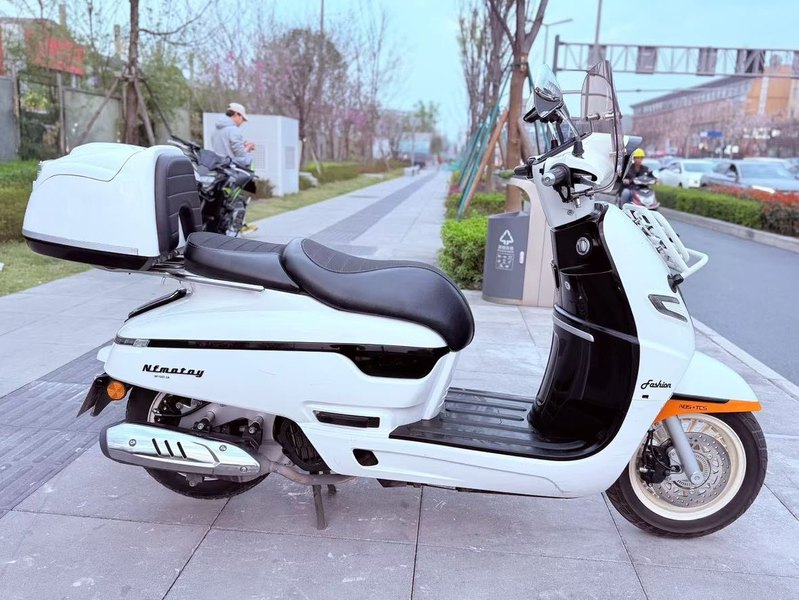 二手南方梦拉丽莎 飞戈