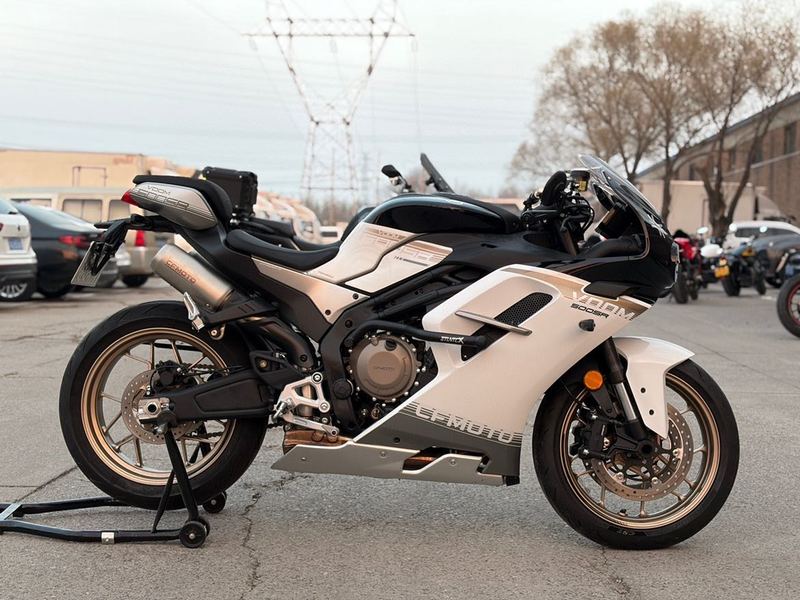 二手春风500SR VOOM