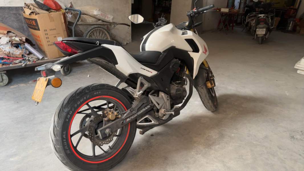 二手五羊本田CB190R 暴锋眼