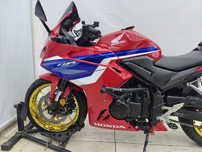 二手本田CBR400R