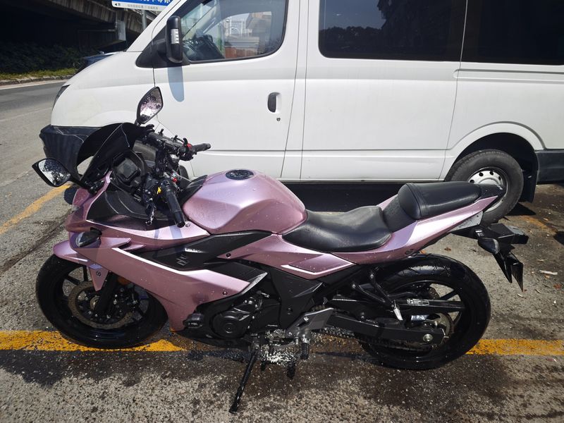 二手豪爵铃木GSX250R