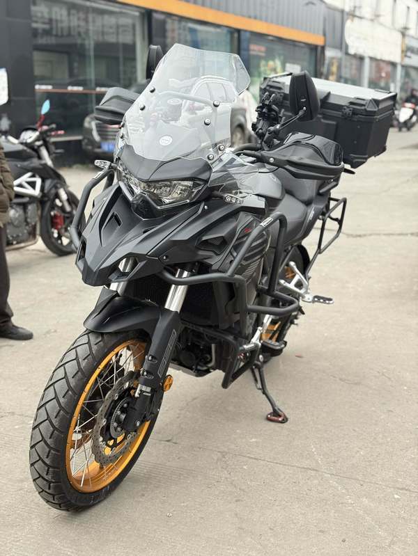 二手贝纳利TRK552