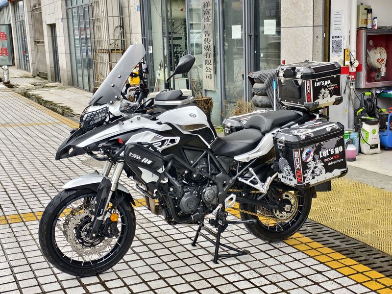 二手贝纳利金鹏 TRK502