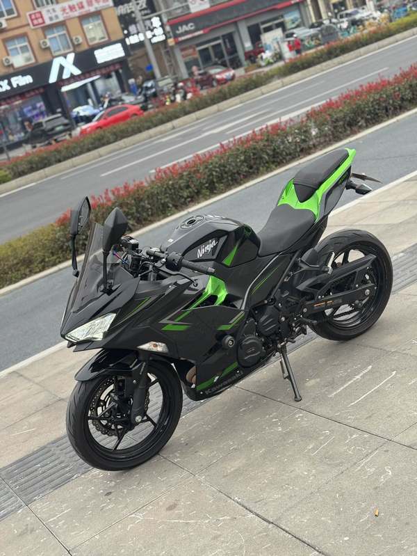 二手川崎Ninja 400
