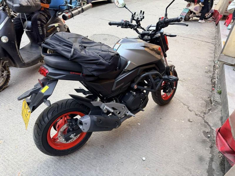 二手春风ST狒狒