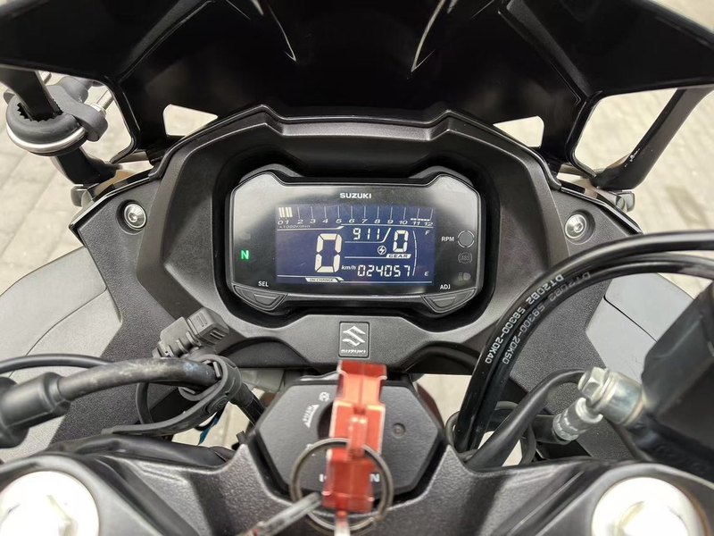 二手豪爵铃木GSX250R