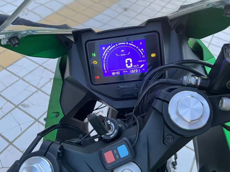 二手贝纳利龙卷风 Tornado 252R