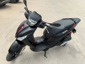 二手比亚乔Medley 150