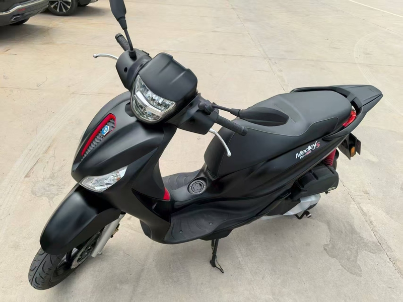 二手比亚乔Medley 150