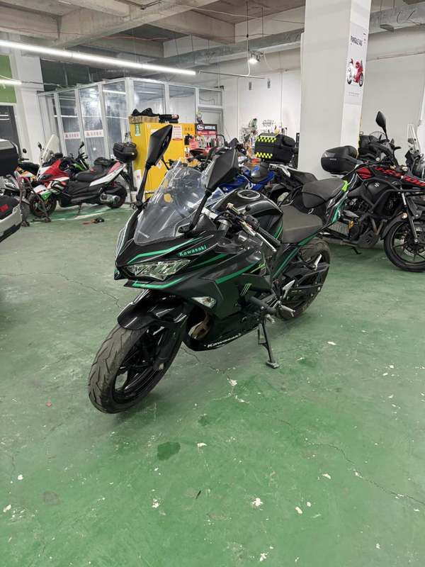 二手川崎Ninja 400