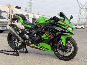 二手川崎ZX-4R