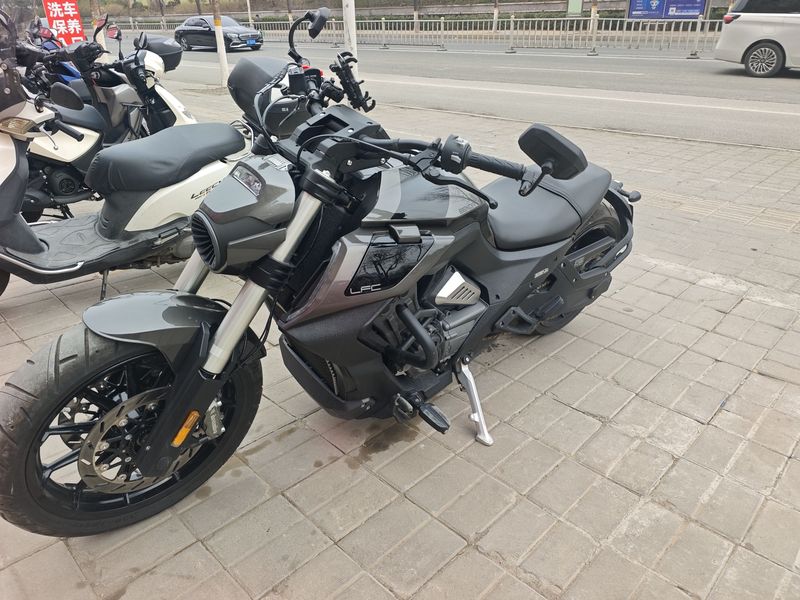 二手奔达LFC700 燎