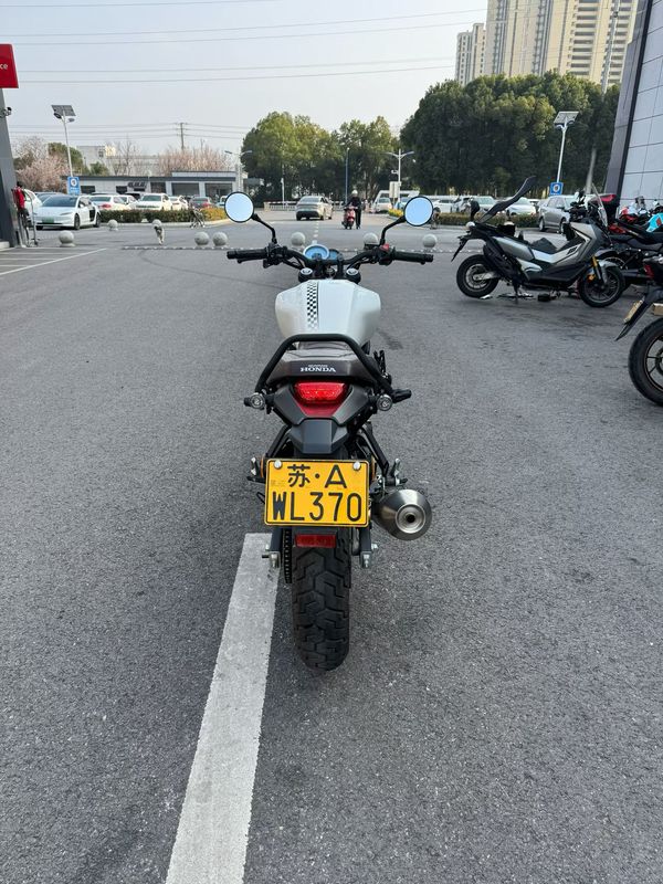 二手五羊本田鸷道 CB190SS