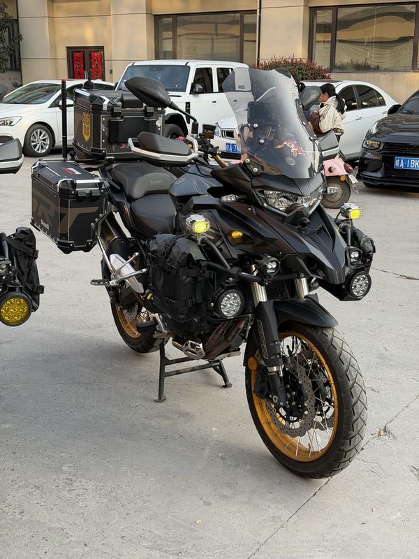 二手贝纳利TRK552