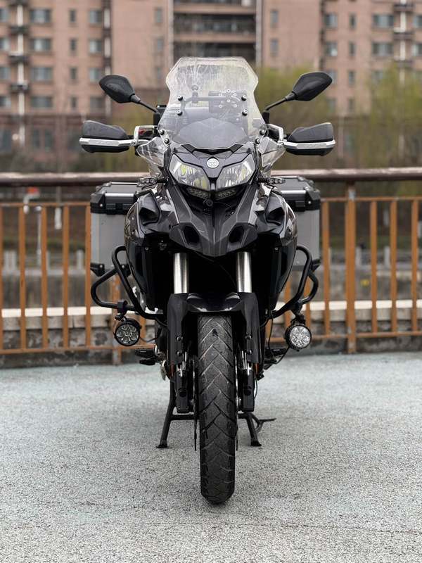 二手贝纳利金鹏 TRK502