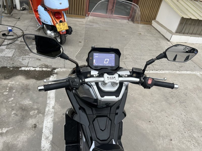 二手大阳V锐 ADV150