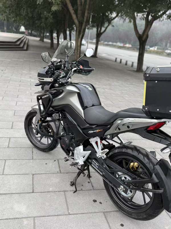 二手五羊本田猛鸷 CB190X