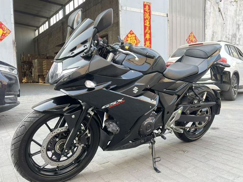 二手豪爵铃木GSX250R