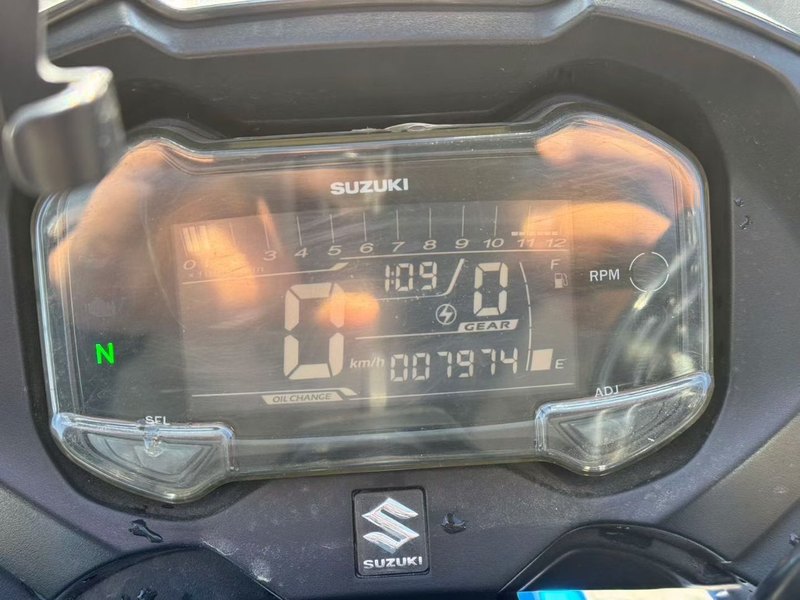 二手豪爵铃木GSX250R